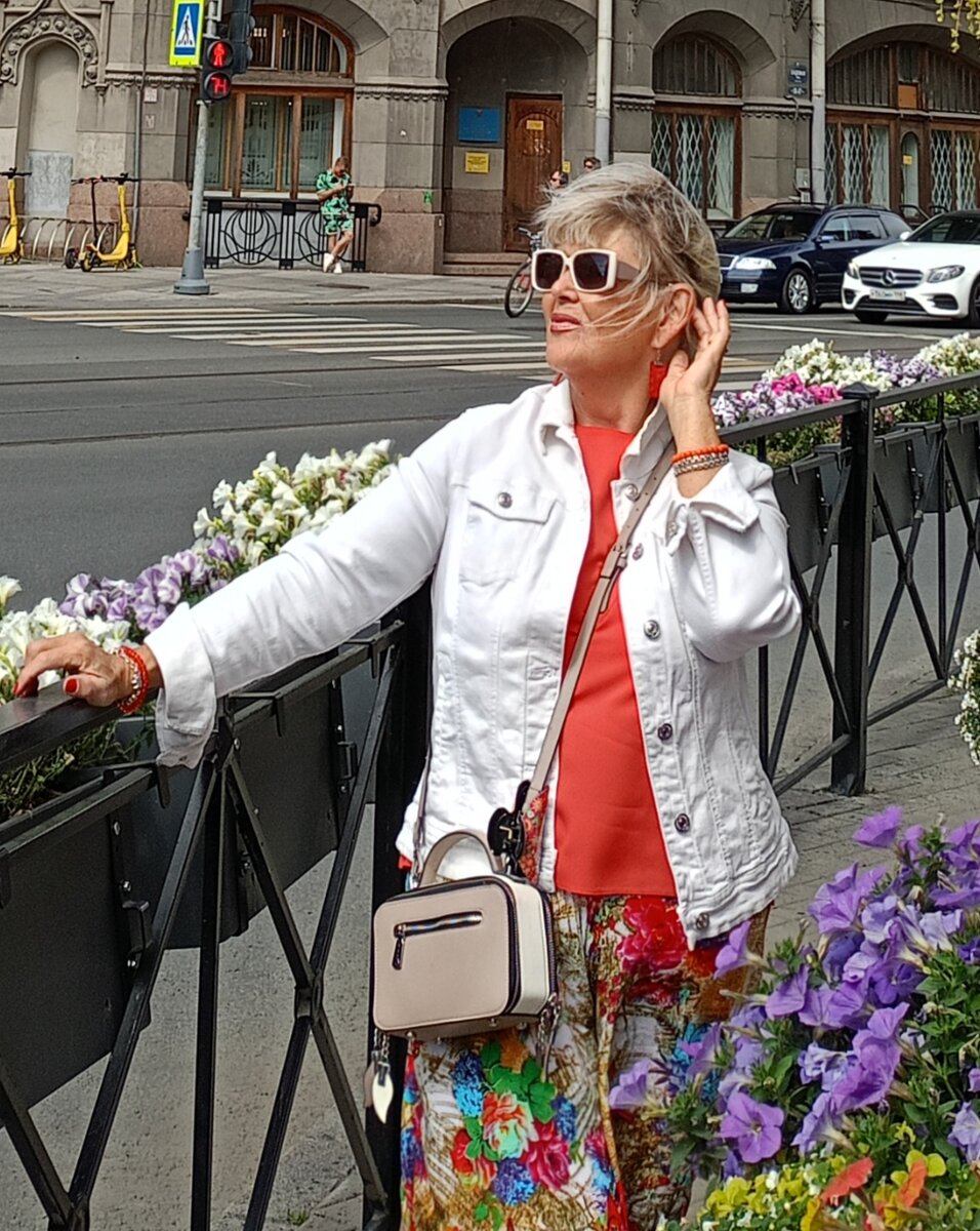 Такая причëска тоже "причëска" - фантазия ветра