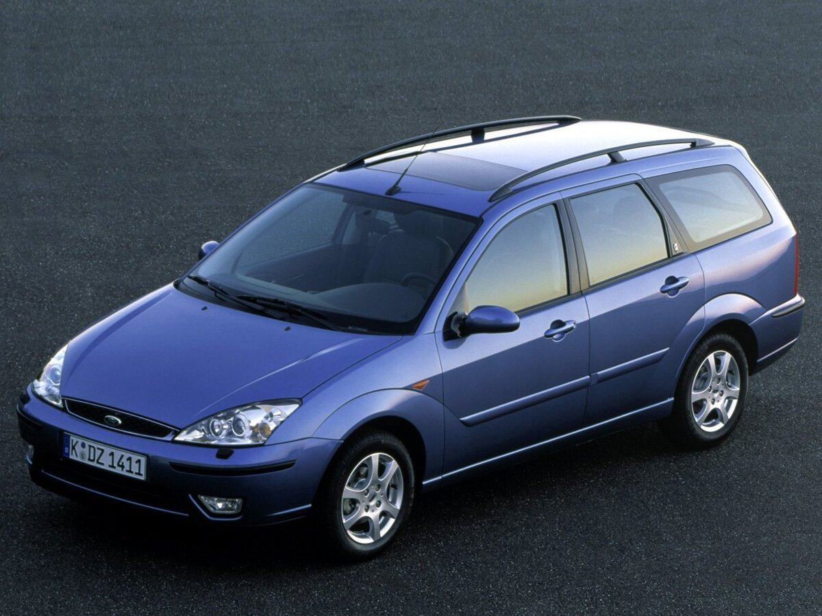 Ford Focus 1 поколение в кузове универсал