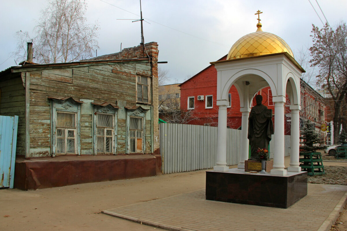 Памятник Николаю  Чудотворцу