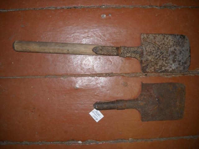 Черенок не родной, клейм не обнаружил