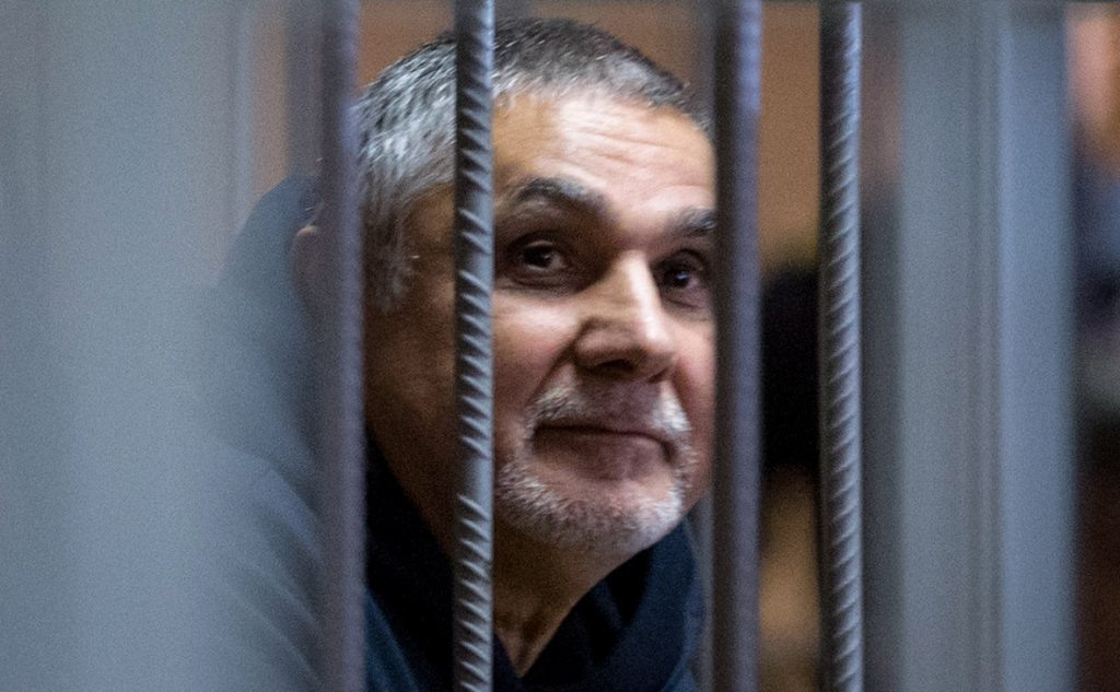 Шакро Молодой