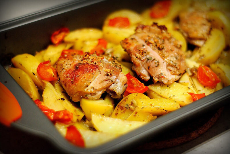 Курица, запеченная в рукаве с овощами - рецепт с фотографиями - Patee. Рецепты
