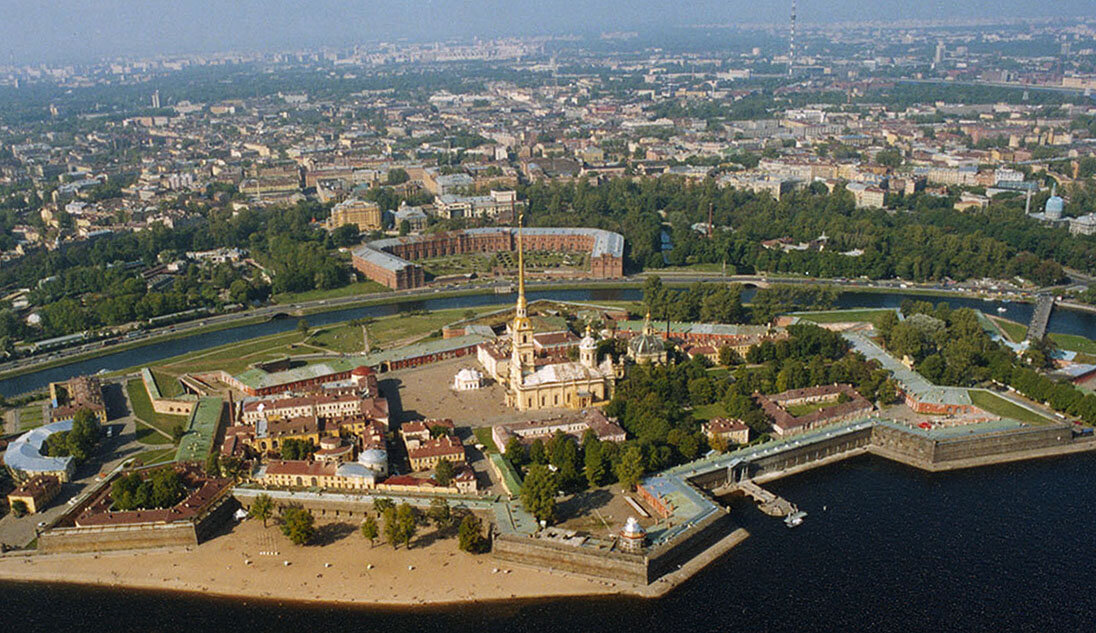 Какая поверхность в санкт петербурге рисунок