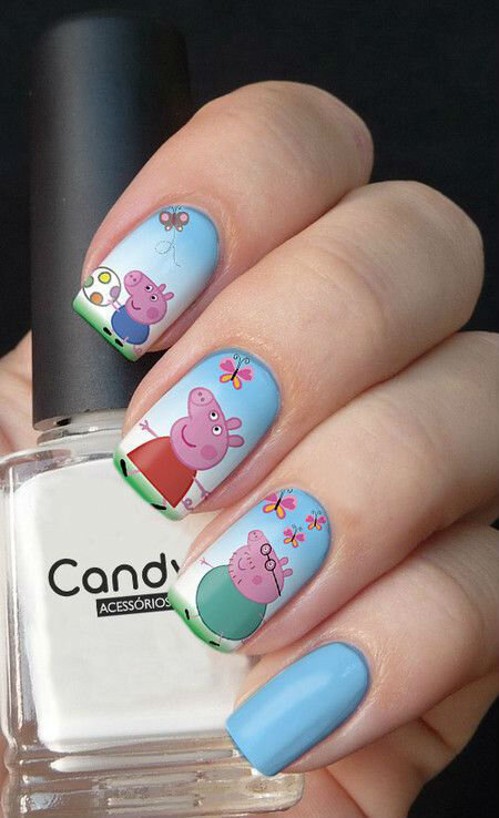 вот такой милый маникюр со свинкой, не совсем конечно новогодний, но ярко и необычно) 