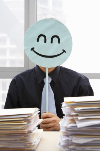 Даже самый лучший план мы не выполняем, если возникает психологическое сопротивление. 
Одна из форм такого сопротивления - прокрастинация, она известна многим людям. 
Но, кроме прокрастинации (когда мы до бесконечности откладываем начало дела), сопротивление может возникнуть и в самый разгар проекта, и в конце, когда до получения результата, казалось бы, "рукой подать".

В видео обсуждаются формы психологического сопротивления в делах и способы его нейтрализации.