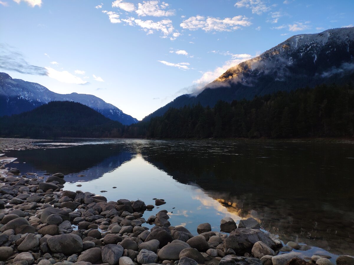 Вот это как раз пляж для золотодобычи