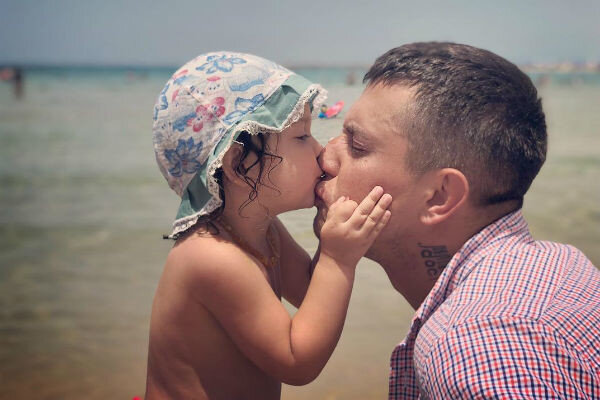 Павел Прилучный с дочкой // Фото: Instagram