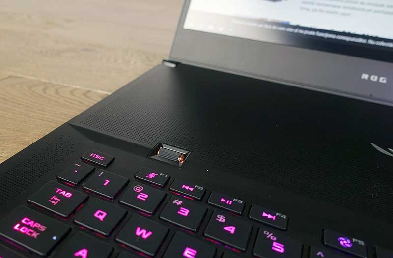 ASUS ROG Zephyrus logo. ASUS ROG Zephyrus заставки.