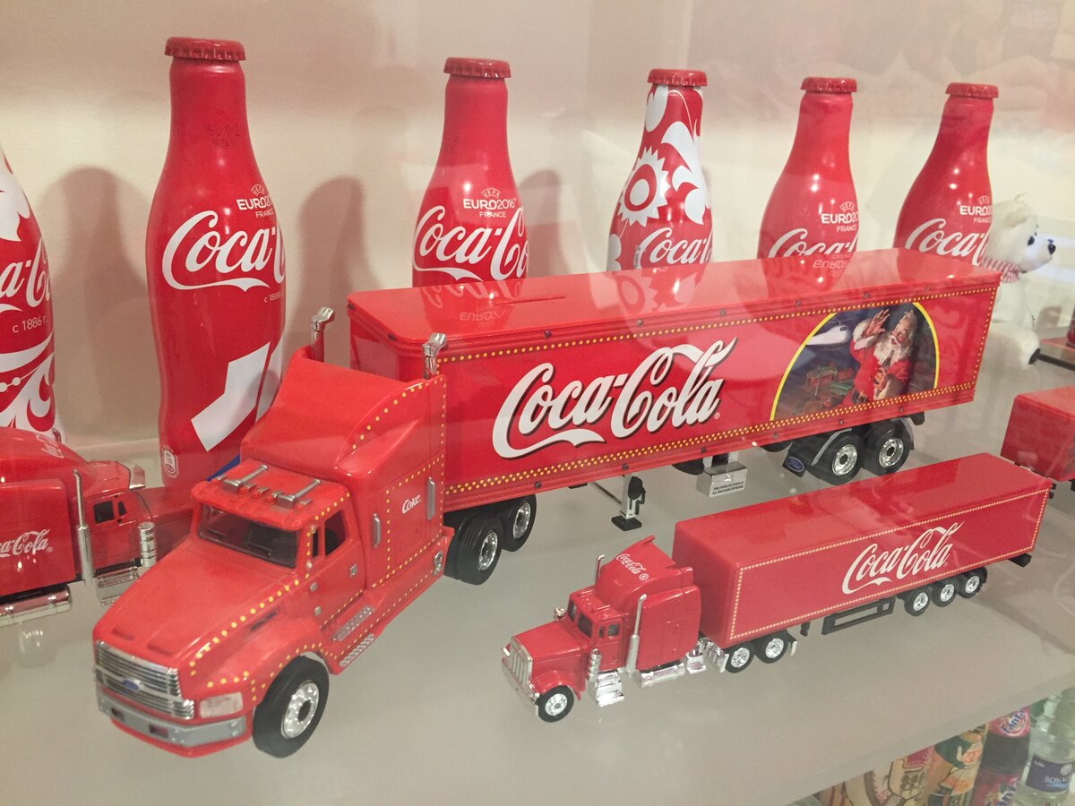 Игрушечный грузовик Coca Cola