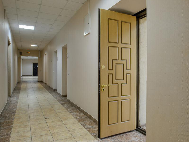 первомайский юридический адрес