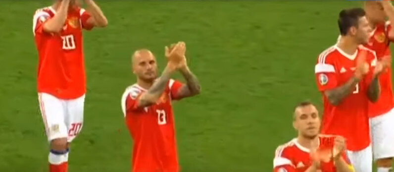 Кадр из видео с ютуб канала " Россия 24"