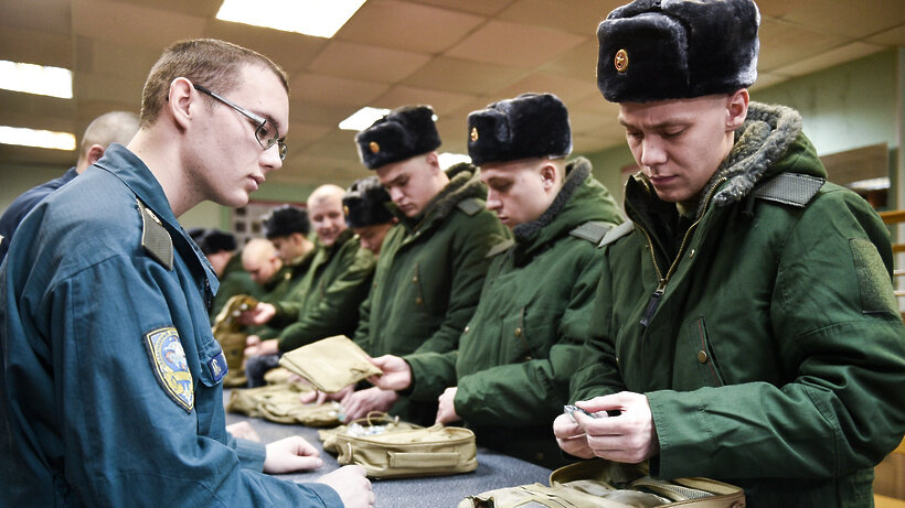 Российский обязательно. Форма осеннего призыва. Военная форма призывников. Обмундирование новобранцев. Осенний призыв на военную службу.