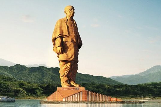 Монумент Сардару Валлабхаи Пателю(источник фото: Яндекс.Картинки)