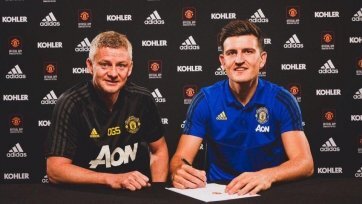 1. Магуайр стал самым дорогим защитником мира. «МЮ» выложил за игрока 80 миллионов фунтов.
