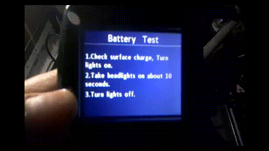 Проверка батареи, запуском двигателя, и проверка наличия зарядки с генератора.