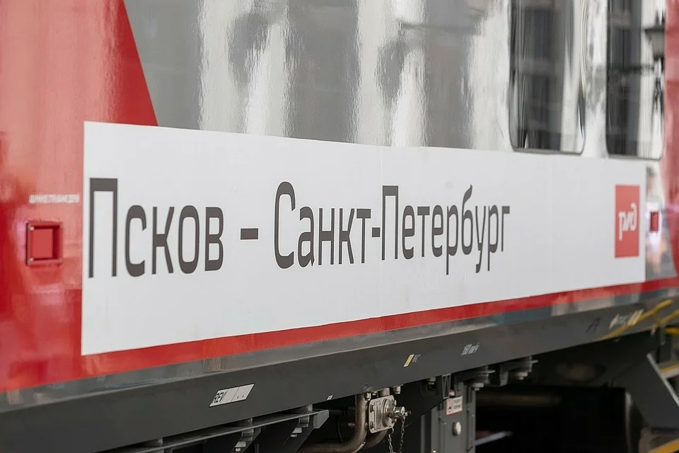 Между Петербургом и Псковом запускают четвертую «Ласточку». Полтора года назад здесь не было поездов вообще