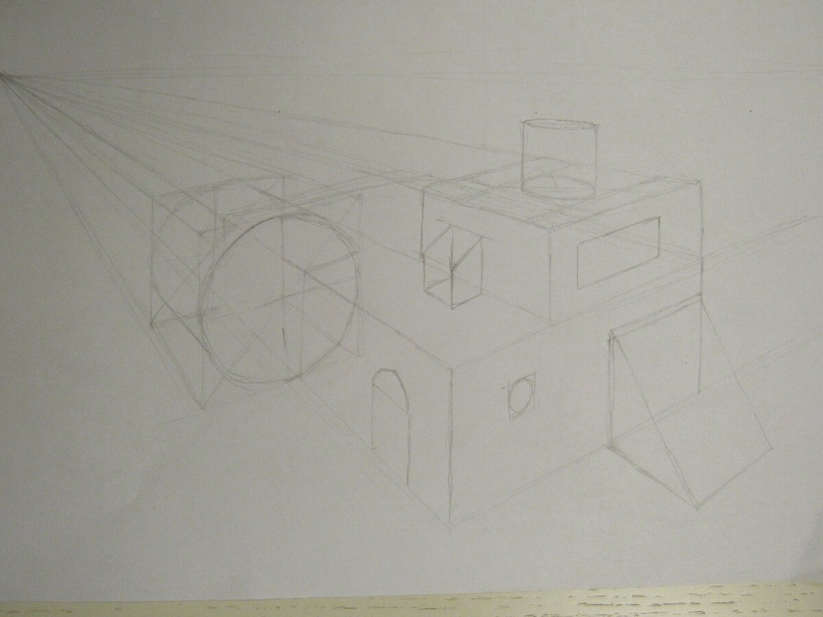 Я пытался использовать тут угловую(Двухточечную) перспективу, вышло так себе)