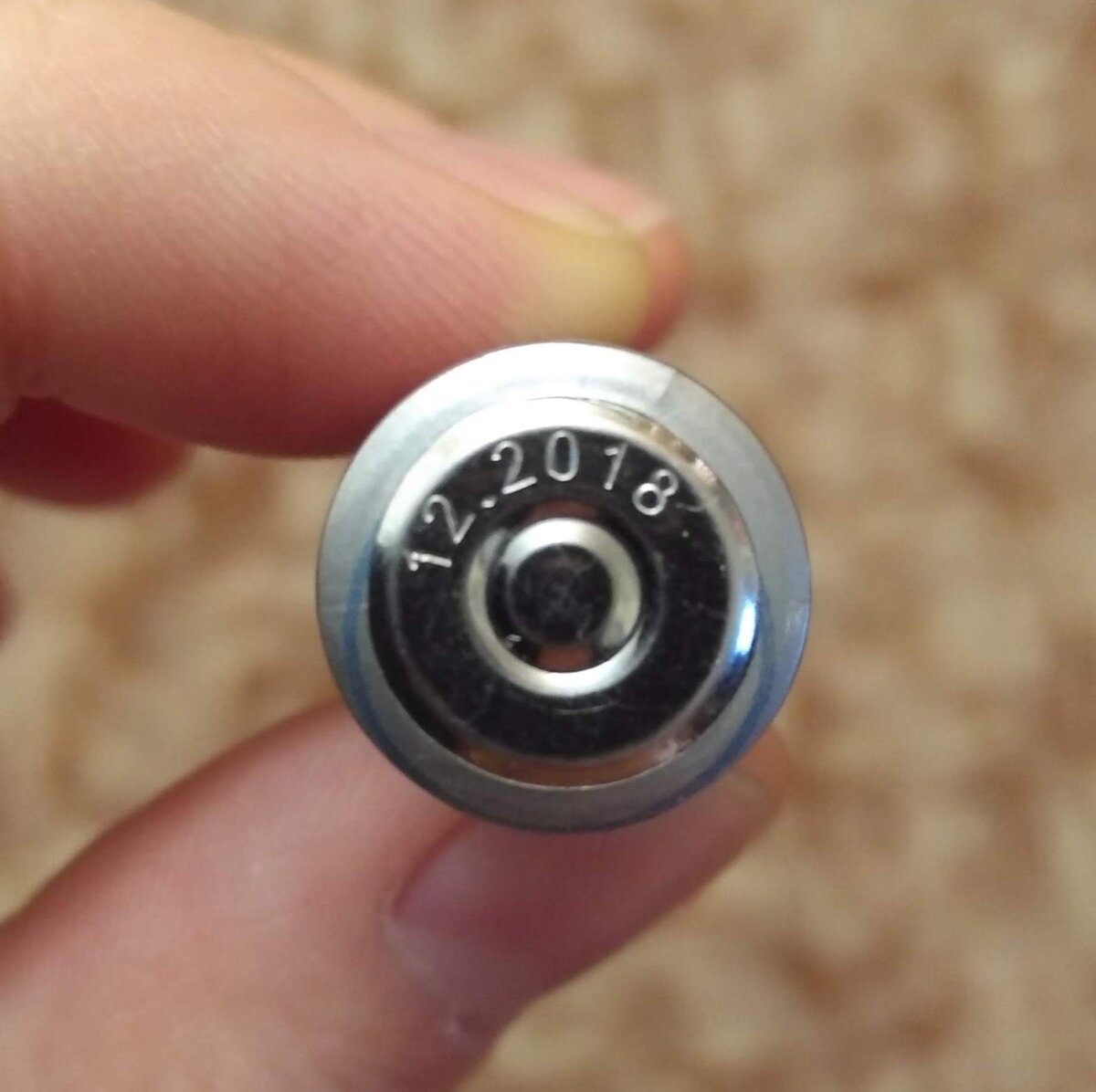 Дата производства батарейки.