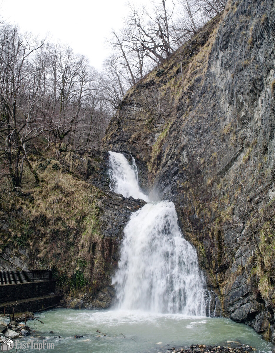 Змейковские водопады в Сочи зимой
