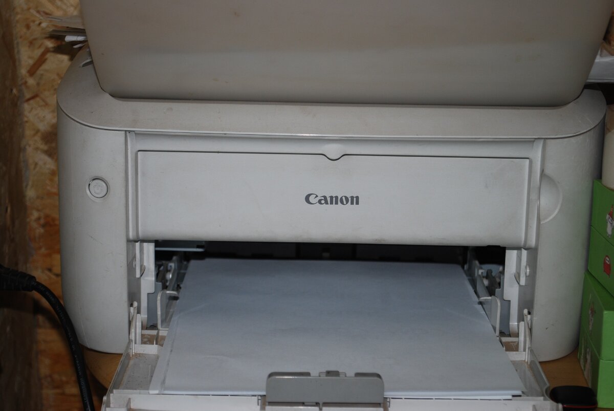 Принтер при печати пачкает бумагу. Причины и решение проблемы