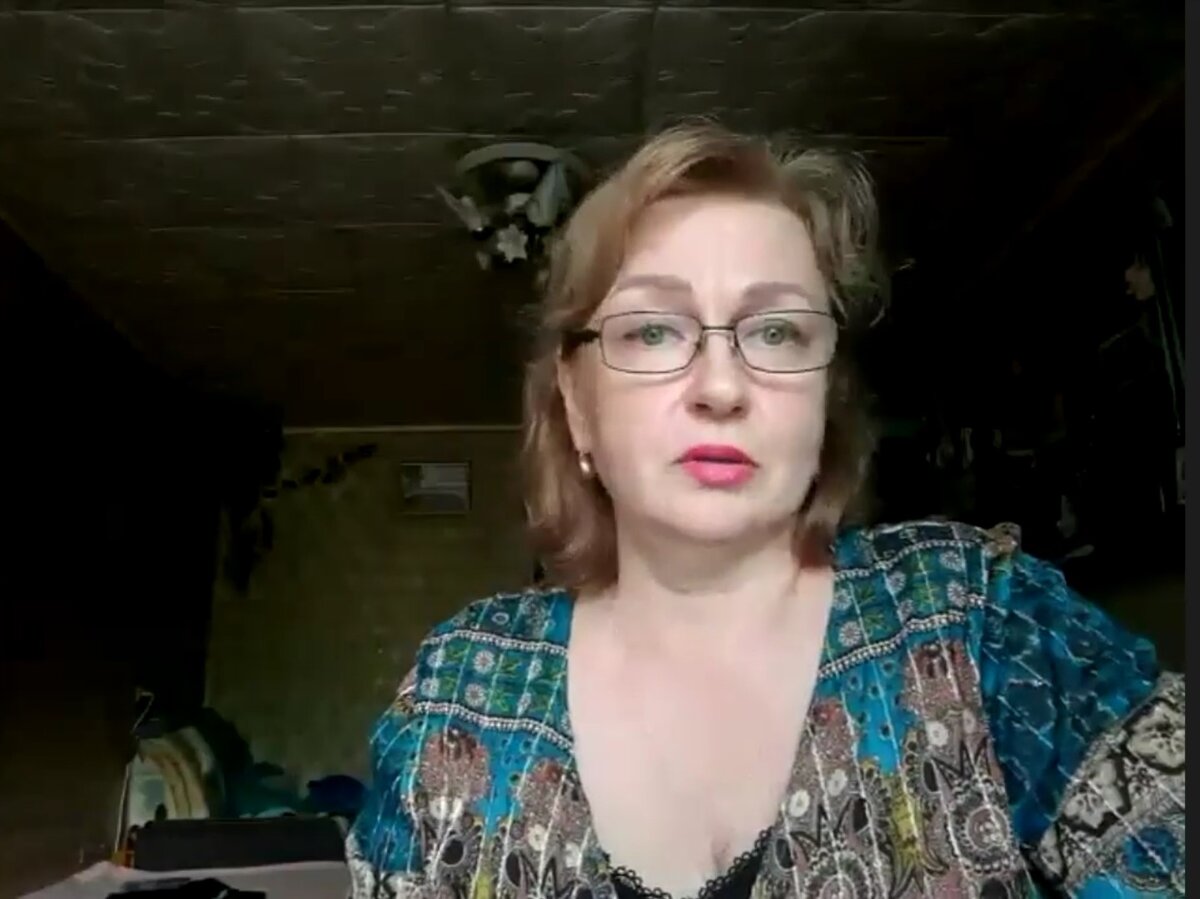 Гость эфира: Вера Меженина, детокс-инструктор, тренер по правильному питанию. В этом году она научилась продвигать свои услуги в интернете и теперь учит этому других.