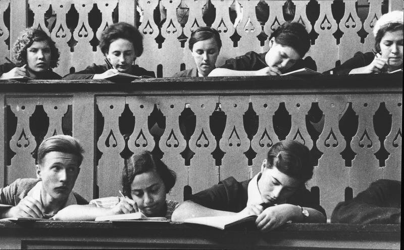 Иван Шагин МГУ. На лекции факультета почвоведения. 1934 год. Собрание Мультимедиа Арт Музея, Москва