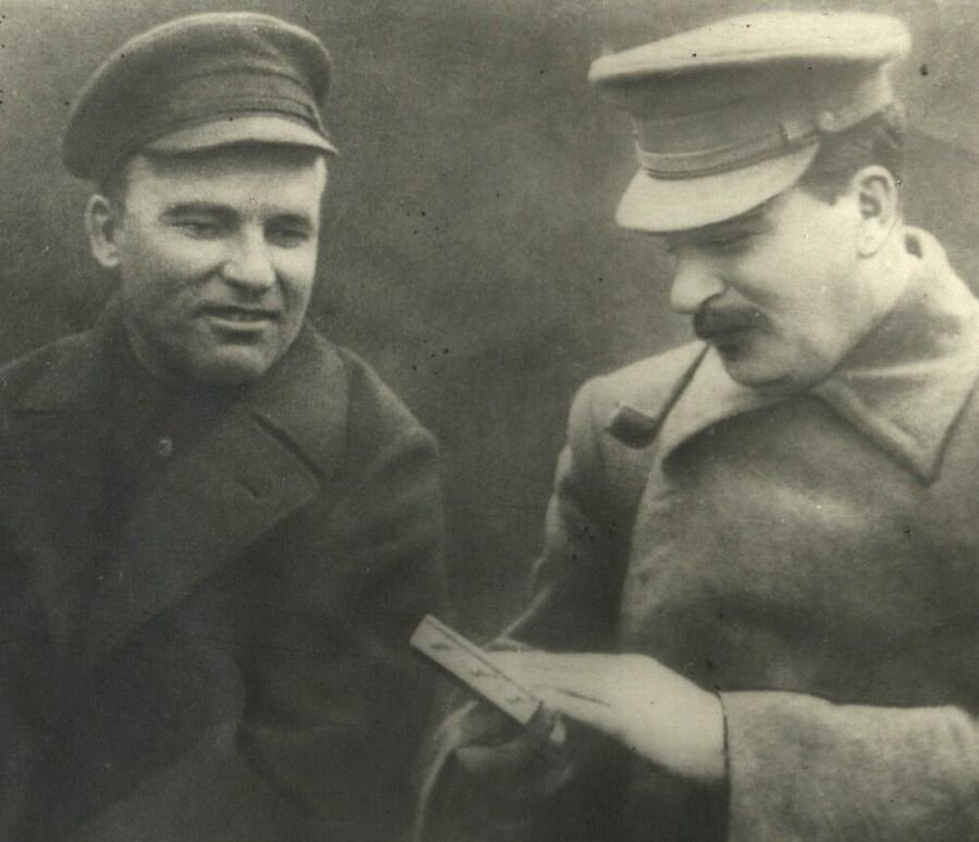 И.В. Сталин с другом и верным соратником  С.М.Кировым