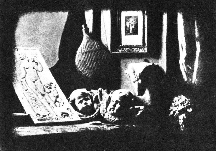 фото: Л. Дагерр (Франция). Первый в мире фотонатюрморт. 1837