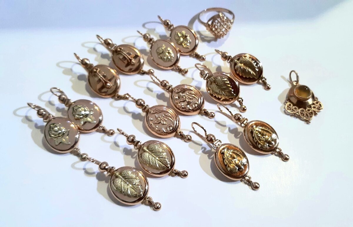 Несколько видов серёг "Самоваров".