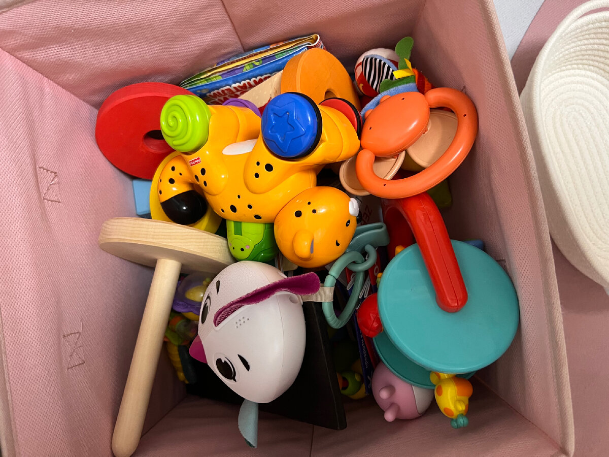 Игрушки в детской комнате: 12 лайфхаков по хранению