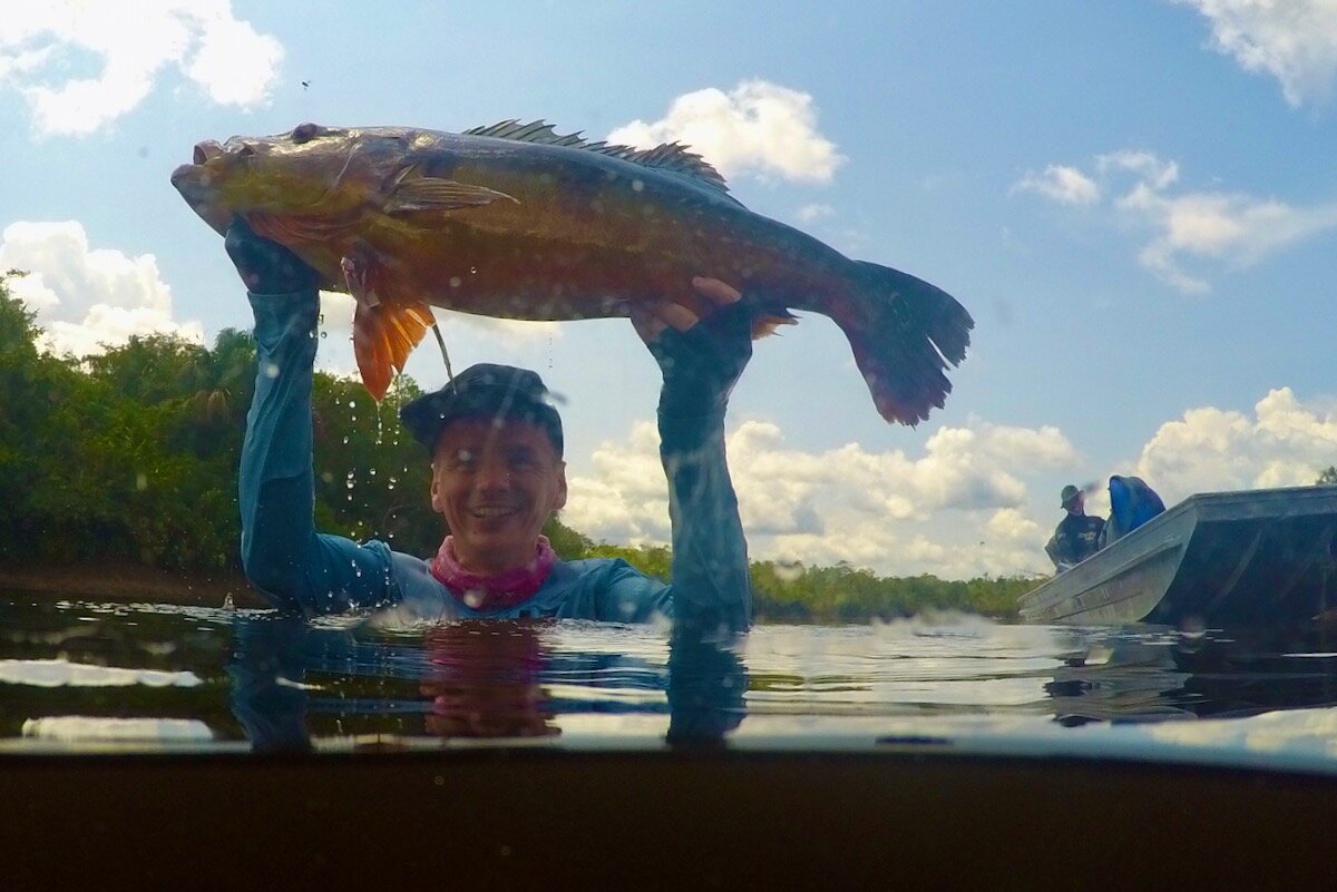 Поймал руками.