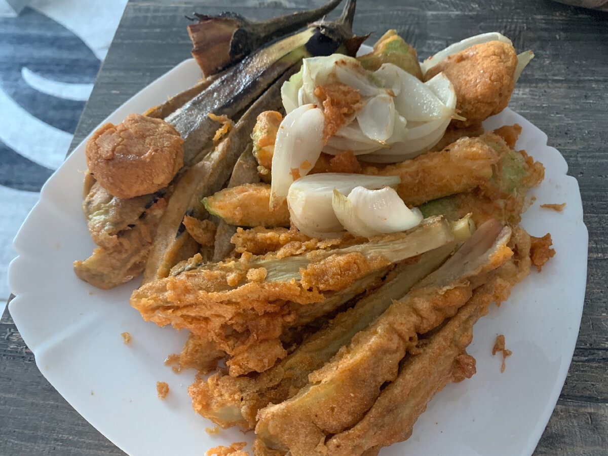 Результат моих страданий, а по совместительству бывшие кабачок и баклажан