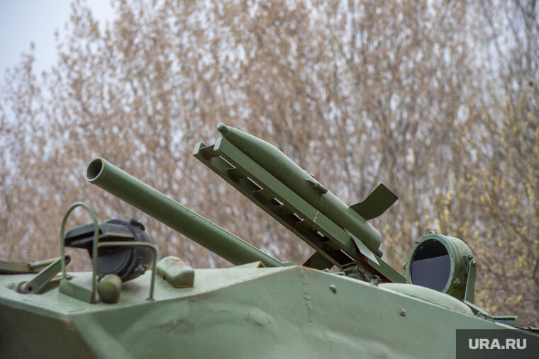    РФ сдержанно использует передовые военные технологии на СВО, чтобы они не попали к НАТО, считают аналитики