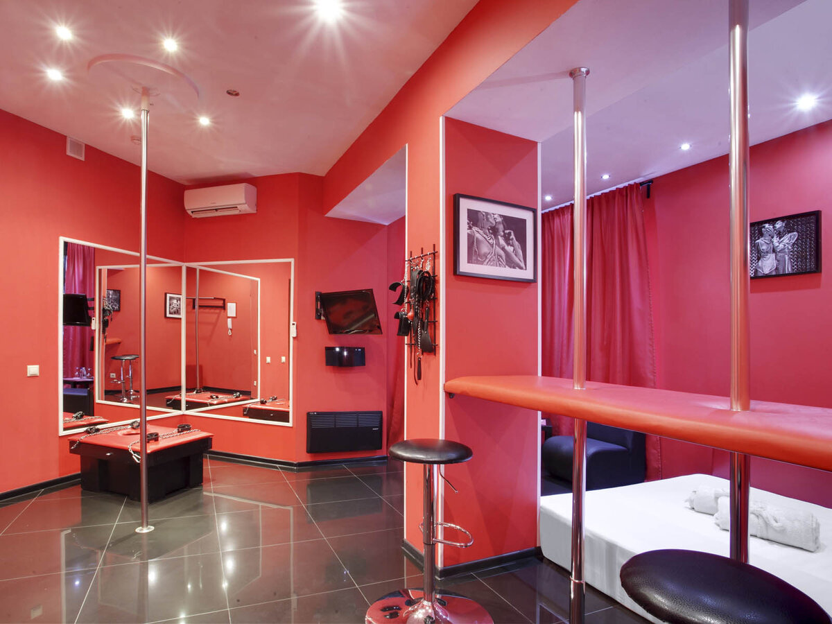 "Красный люкс" в Подушкине в Солнцеве в Москве.