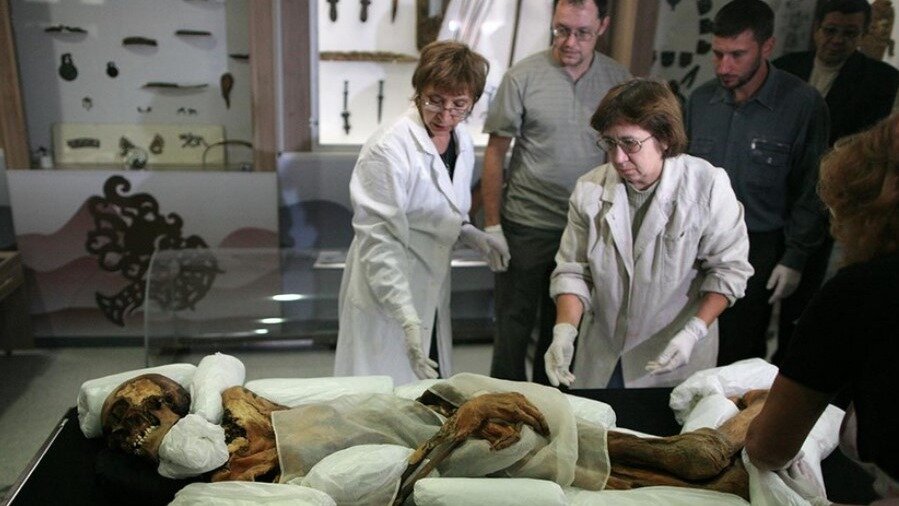 Ученые исследуют найденную принцессу Укоку