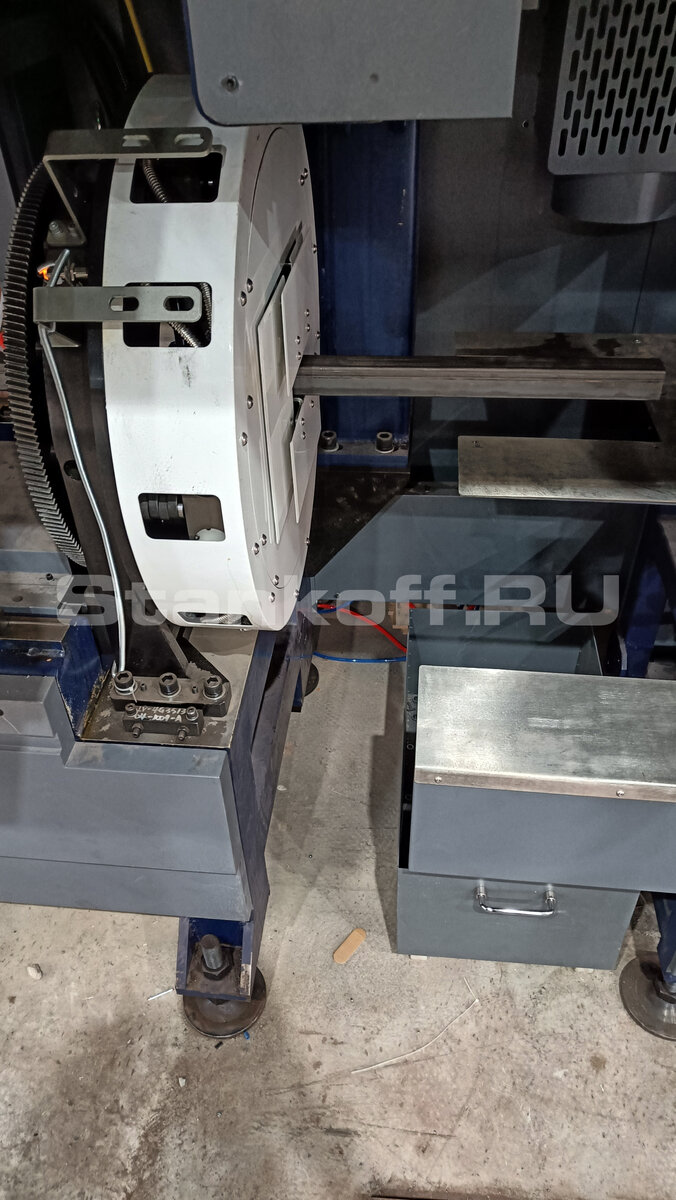 Пневматические зажимные патроны

