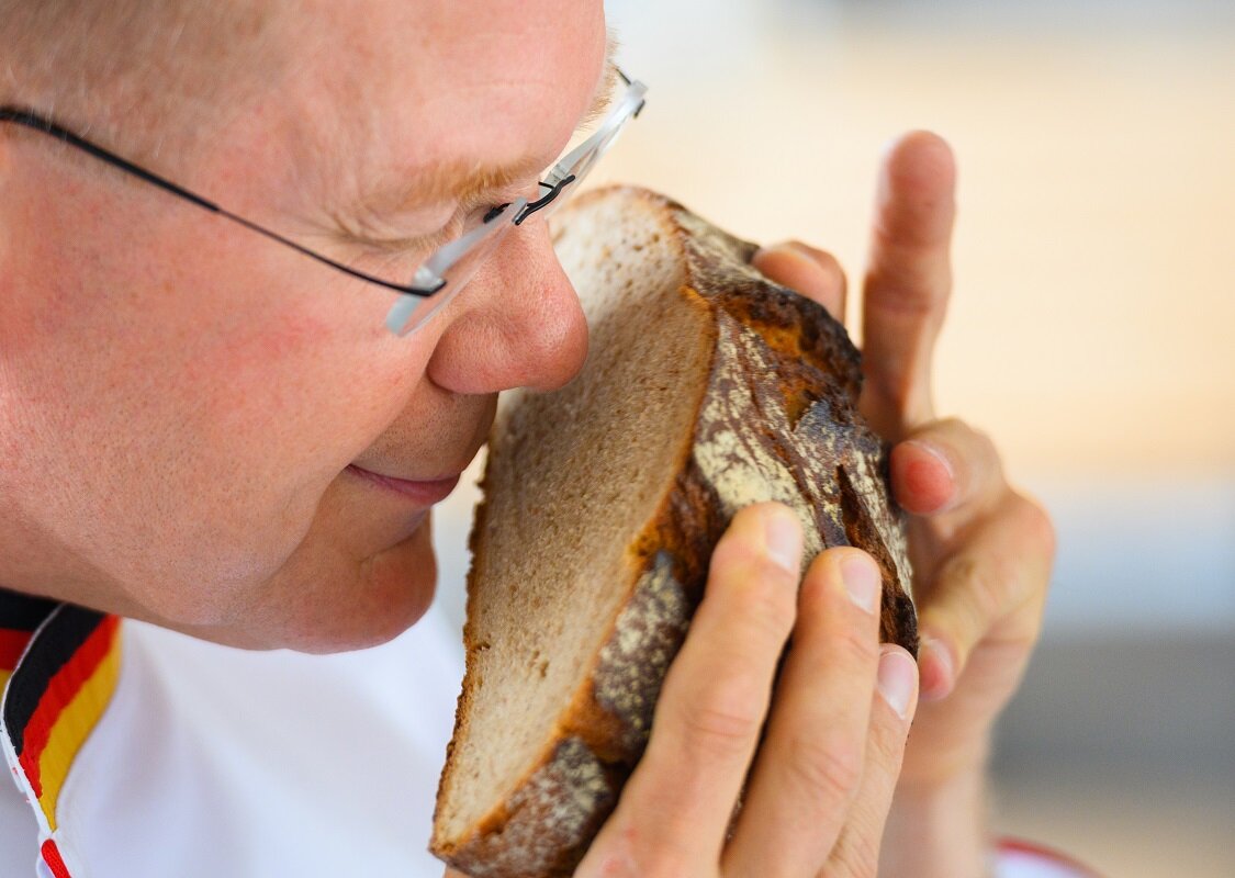 Самым полезным считается традиционный немецкий черный хлеб.  Фото: Фото: Andreas Arnold / dpa / globallookpress.com