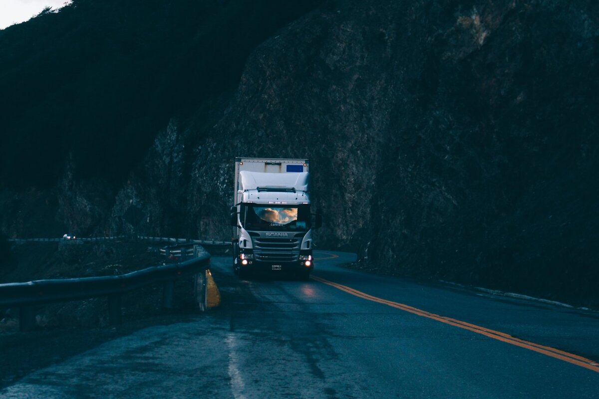   unsplash.com