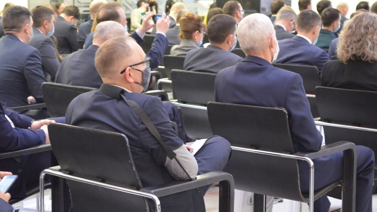     В Татарстане появилась межведомственная комиссия по совершенствованию деятельности по обращению с твердыми коммунальными отходами (ТКО). Документ опубликовали на официальном портале правовой информации.