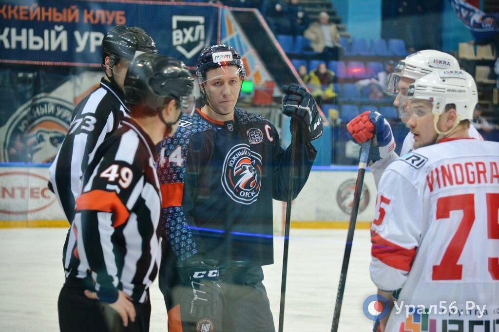    Капитан ХК «Южный Урал» Егор Журавлев останется в составе команды на следующий сезон