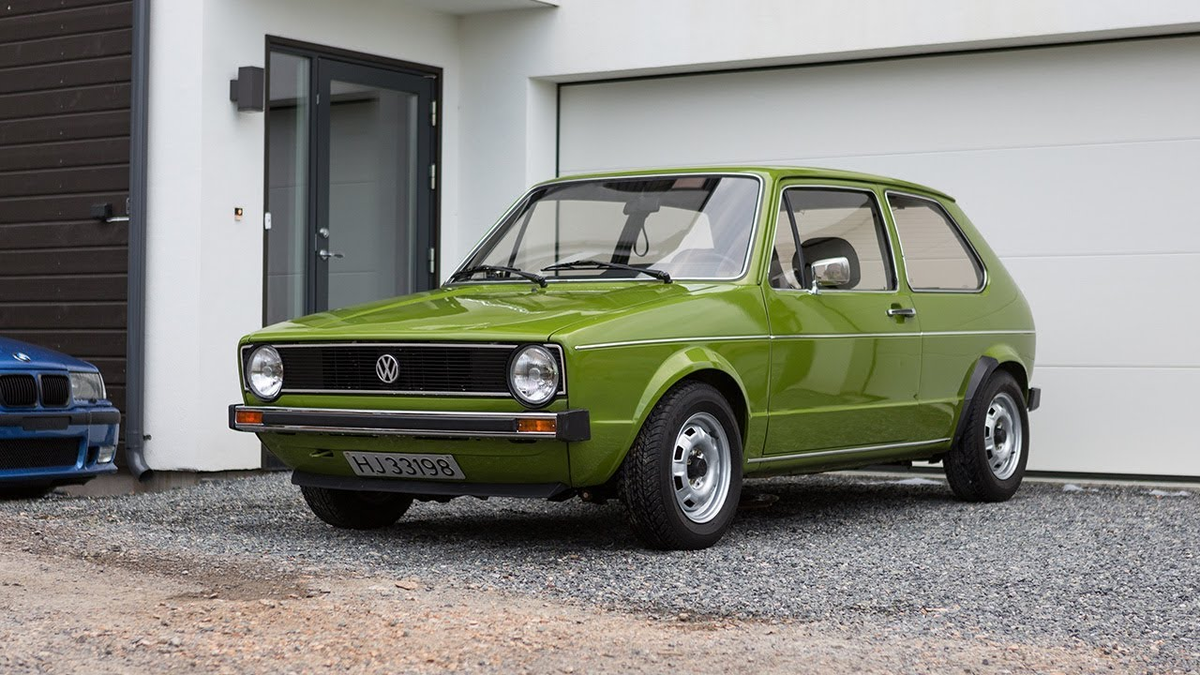 Р‘РµР»С‹Р№ VW Golf mk1