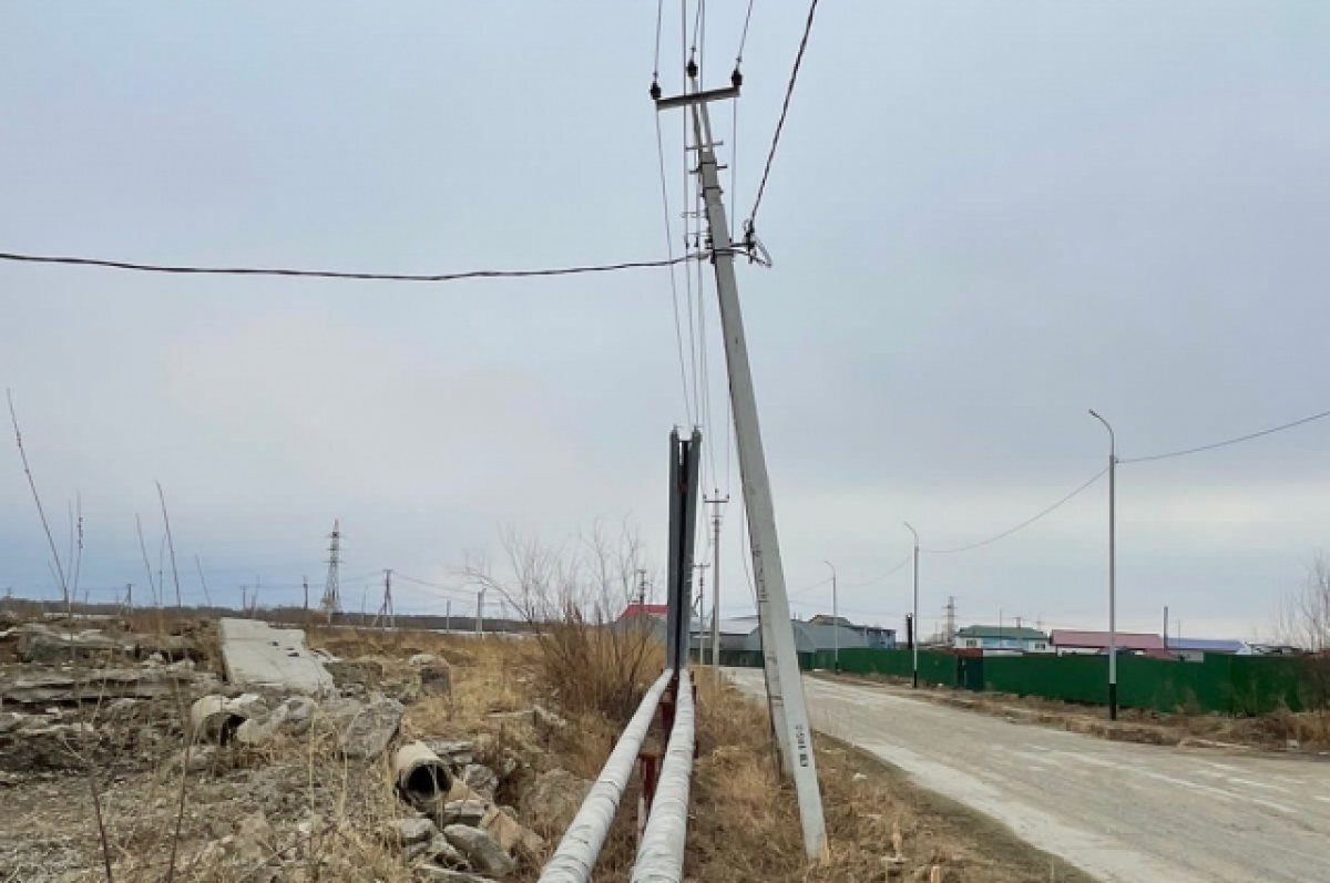    Опору ЛЭП, столб и подростка сбили за день водители Волгограда и области