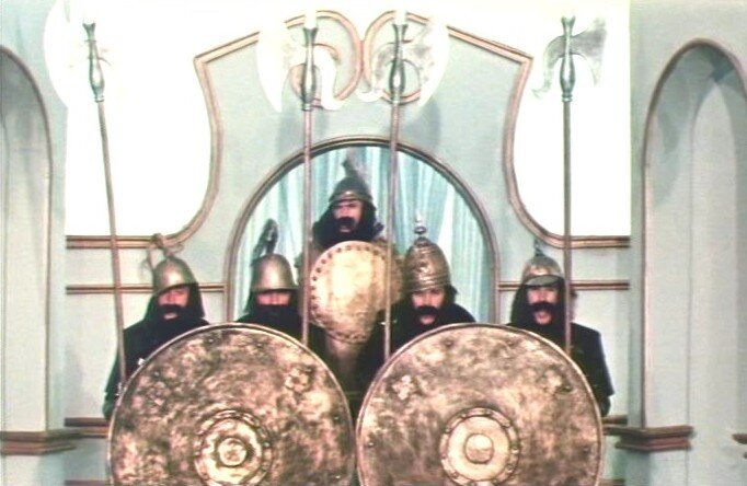 Кадр из фильма «Король-олень». Источник фото: https://www.kino-teatr.ru/kino/movie/sov/3188/foto/56158/