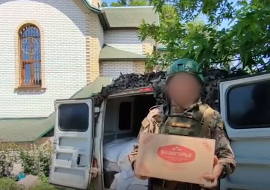    Бойцы оренбургского отряда БАРС-6 доставили гумпомощь в город Приволье Луганской республики Марина Шарт