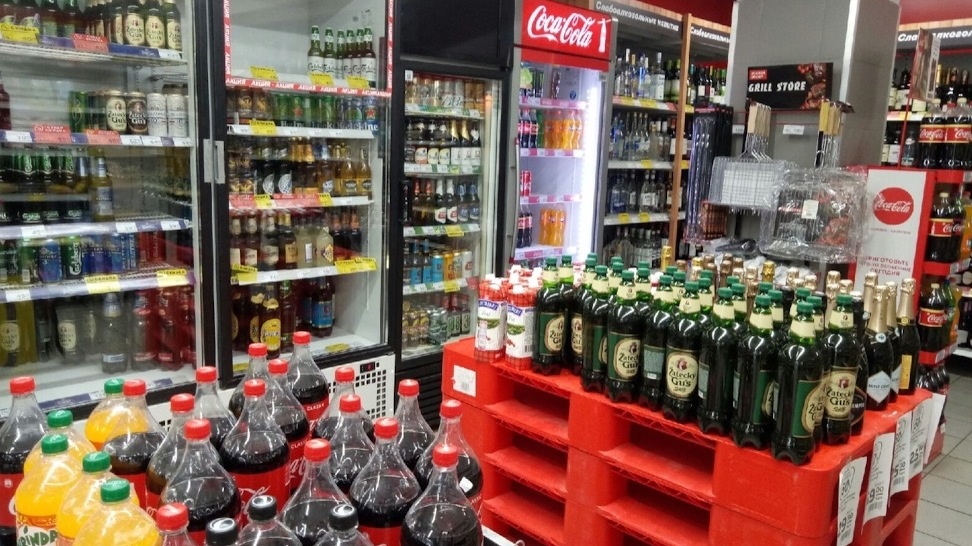     Роспотребнадзор потребовал изъять всю продукцию производителя «Мистер Сидр». В результате ее употребления погибли 11 человек. Об этом стало известно Telegram-каналу Mash.