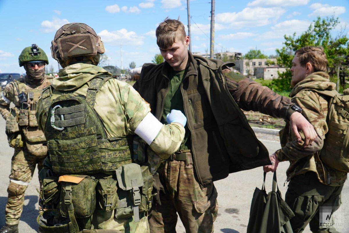 Пленный азовец* сознался в расправе над мирными жителями, включая детей |  ИА Регнум | Дзен