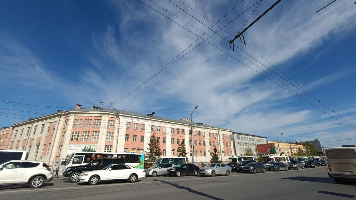     К ремонту участка по улице Думской подрядчик приступит в этом году, остальные дороги обновят только в 2024 году.