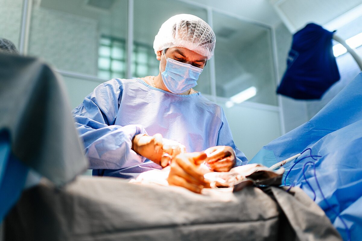 Тимофей Александров в операционной