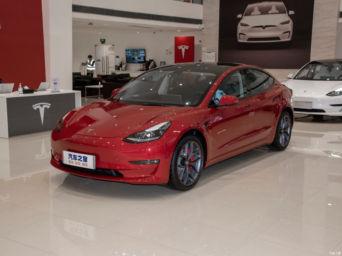 Первая партия ультрасовременных электрокаров сошла с конвейера в конце 2017 г.