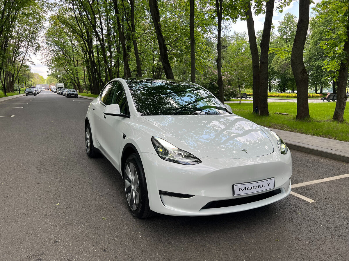 Просторный салон Tesla Model Y – смотрим детали | GoGetCar | Дзен